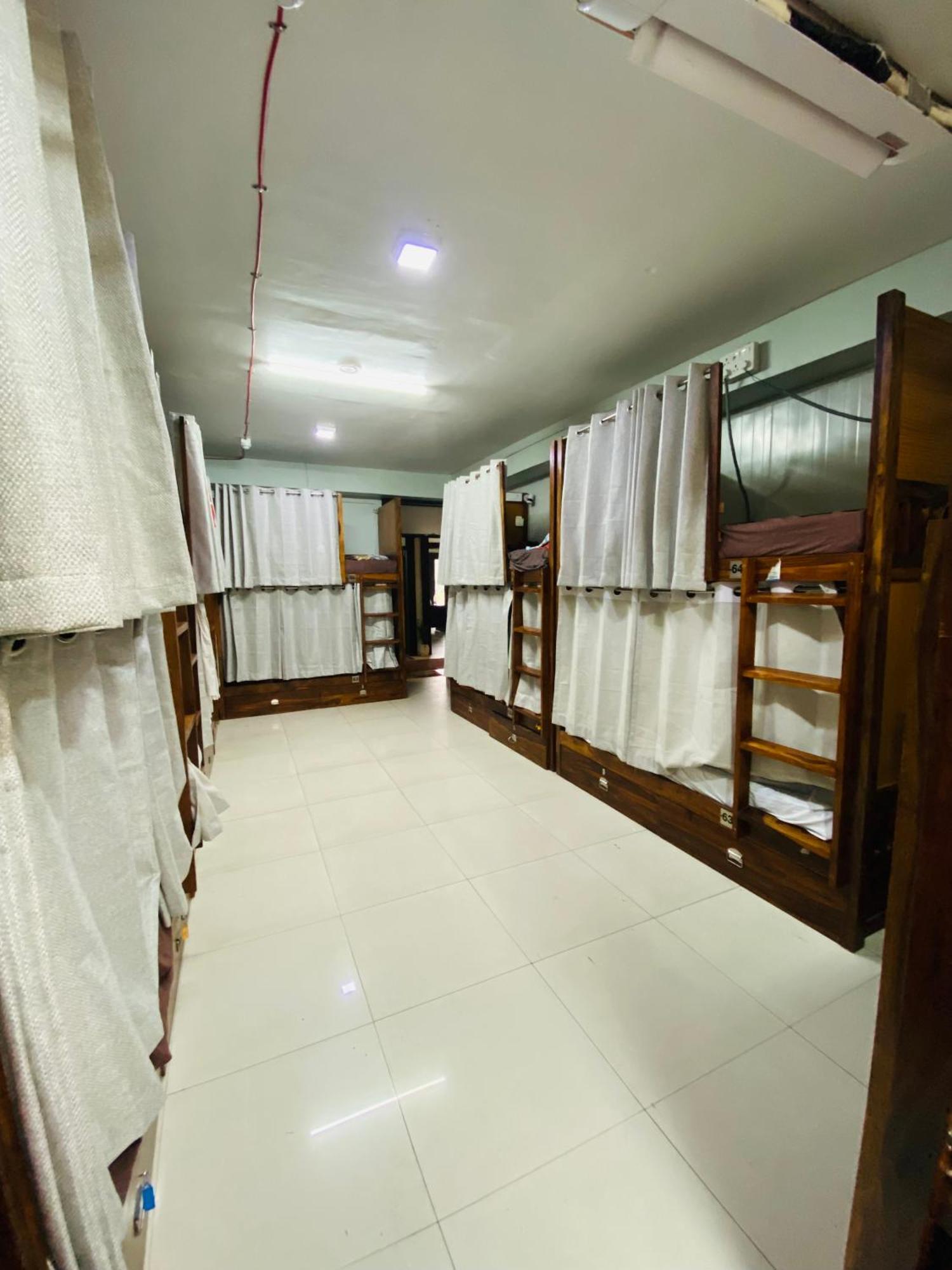 Homestay Ac Dormitory نيودلهي المظهر الخارجي الصورة