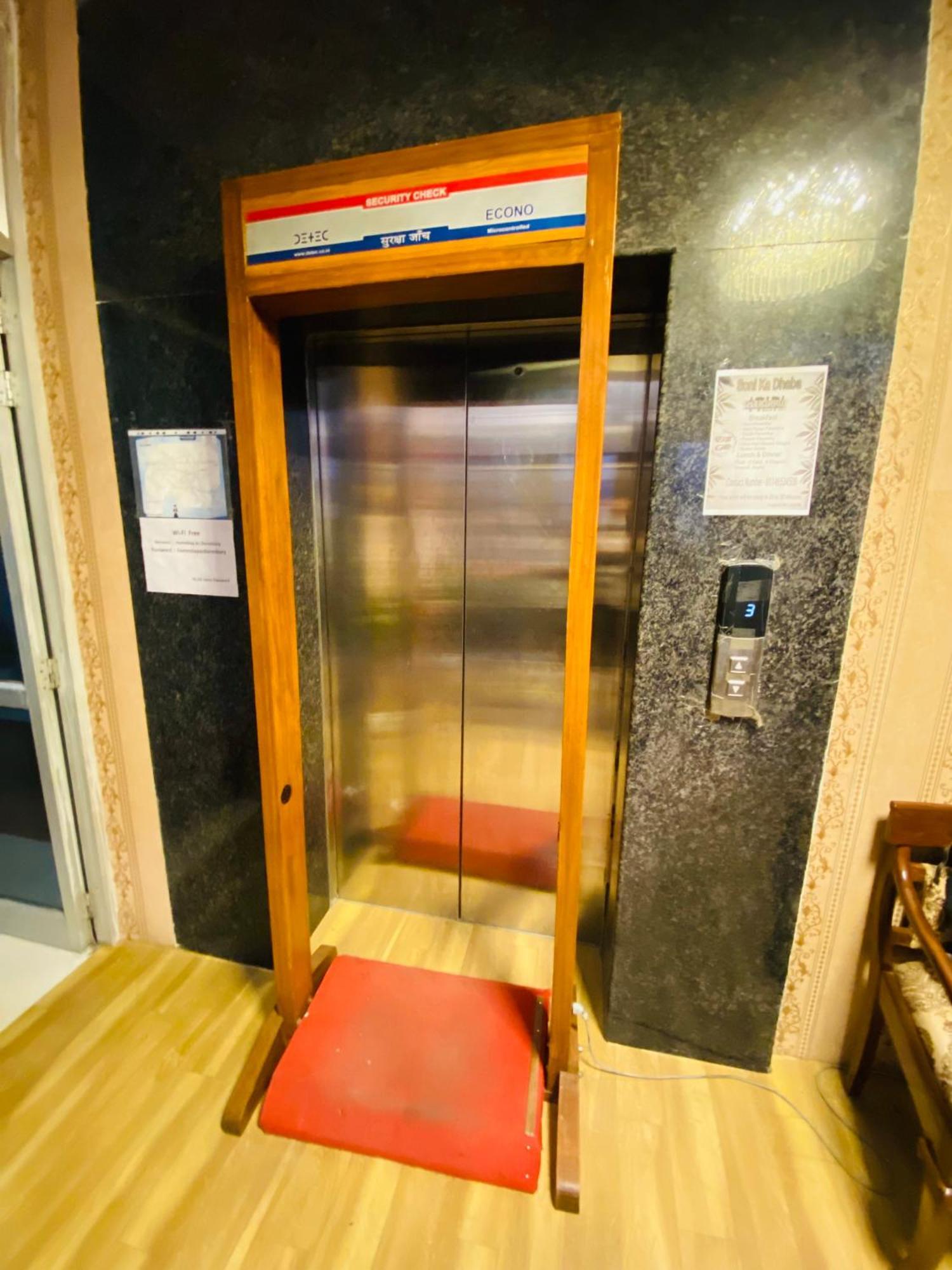 Homestay Ac Dormitory نيودلهي المظهر الخارجي الصورة