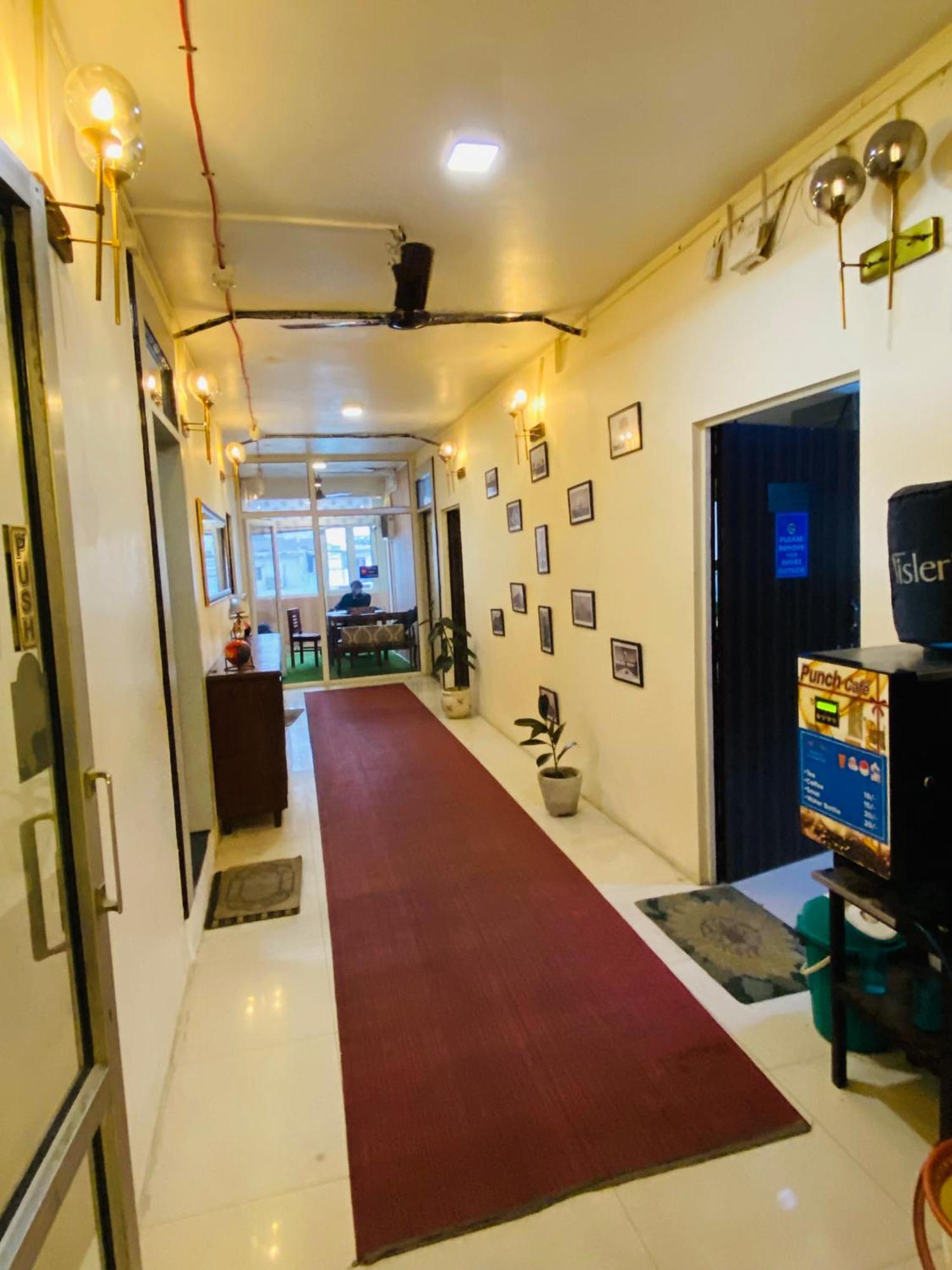 Homestay Ac Dormitory نيودلهي المظهر الخارجي الصورة