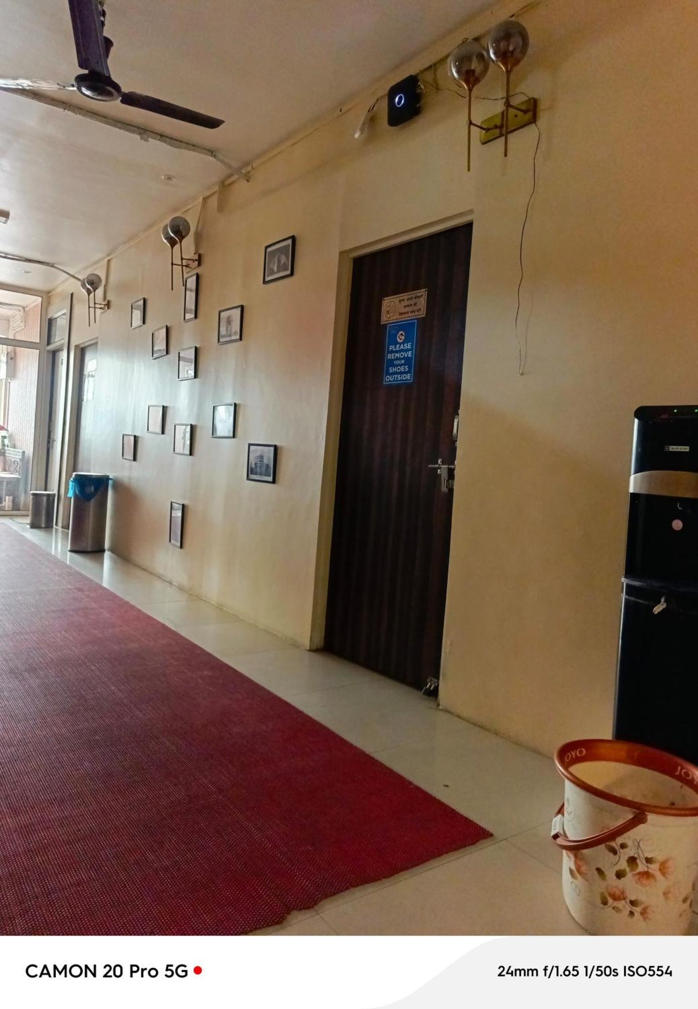 Homestay Ac Dormitory نيودلهي المظهر الخارجي الصورة