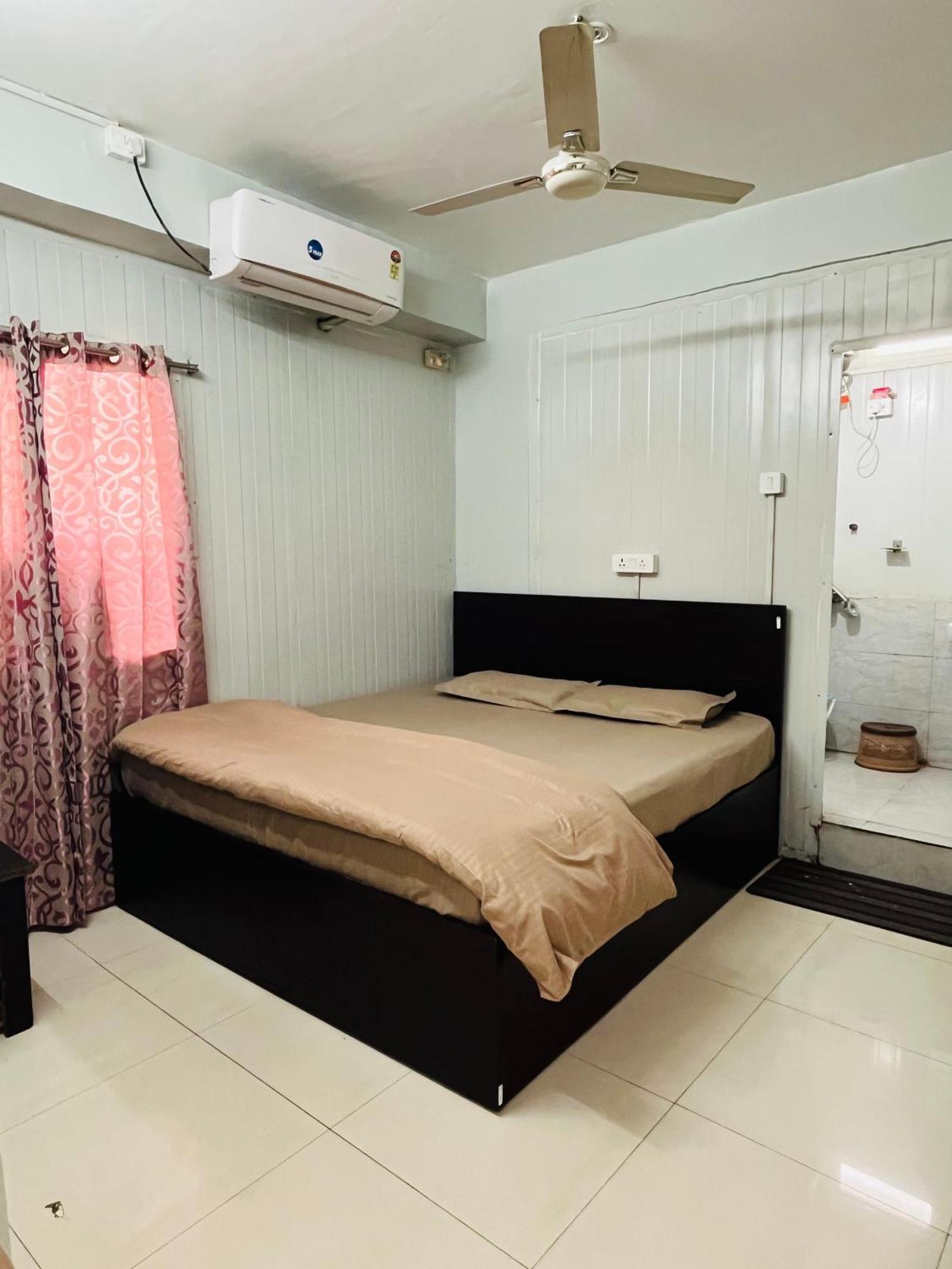 Homestay Ac Dormitory نيودلهي المظهر الخارجي الصورة