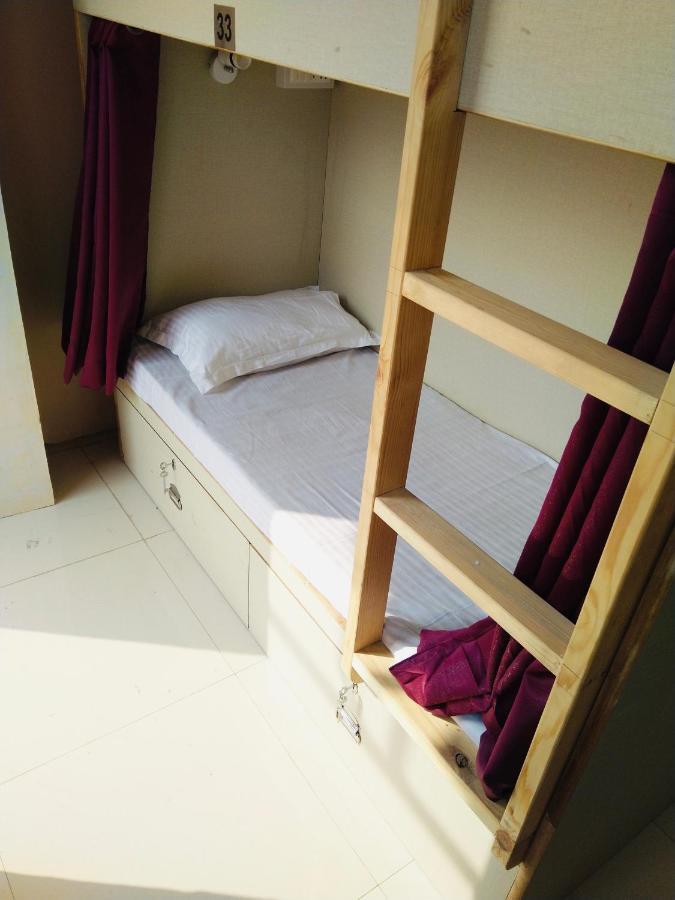 Homestay Ac Dormitory نيودلهي المظهر الخارجي الصورة